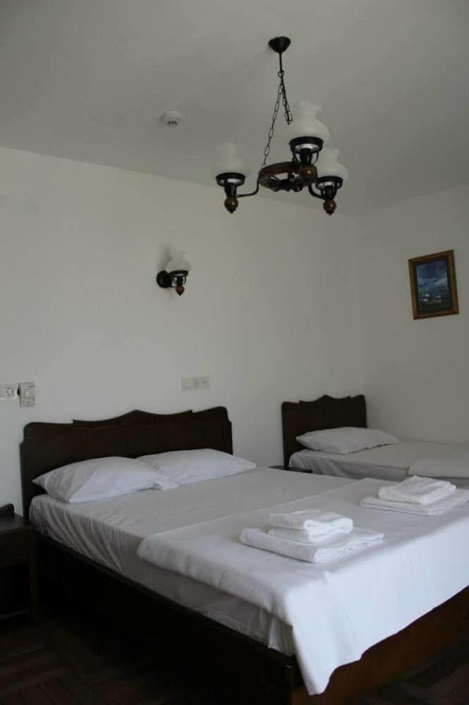 Kaptan Motel Siğacık Екстериор снимка